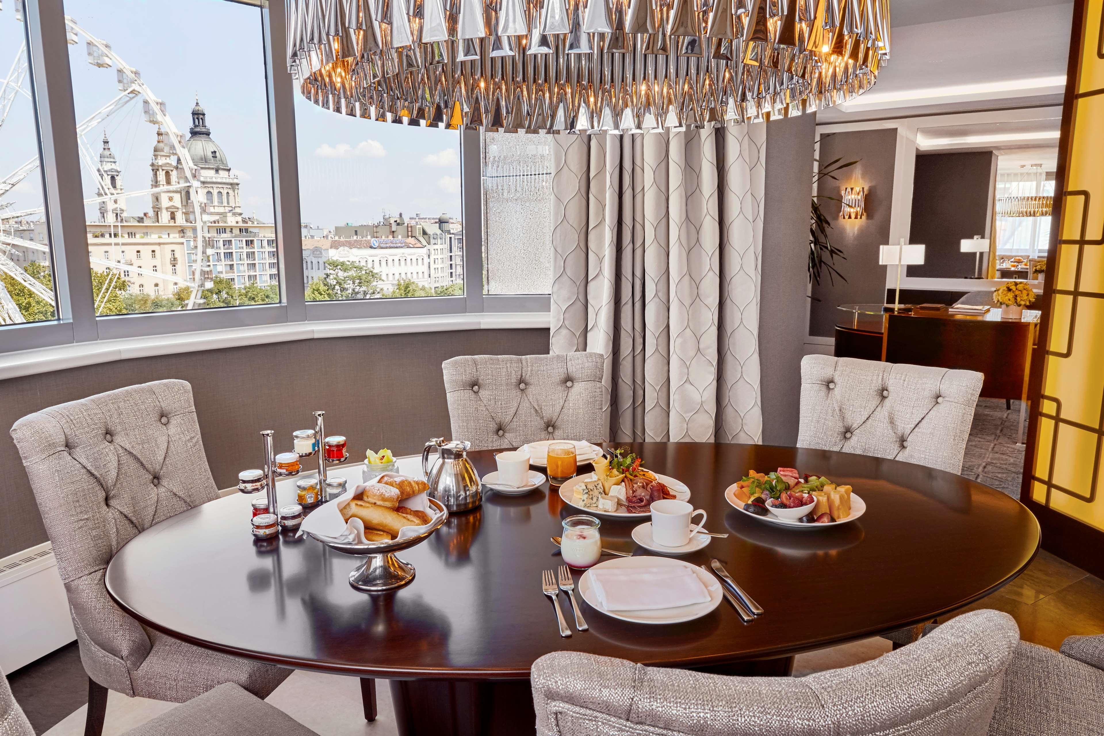 Kempinski Hotel Corvinus Budapest Ngoại thất bức ảnh